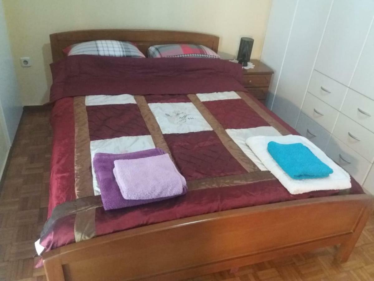 Anna Apartment In Kypseli Athena Bagian luar foto
