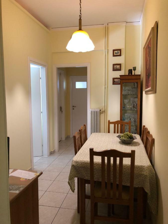 Anna Apartment In Kypseli Athena Bagian luar foto