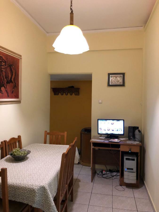 Anna Apartment In Kypseli Athena Bagian luar foto